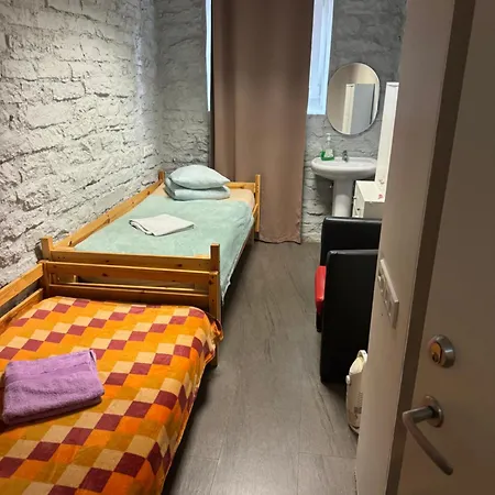 Sueda Hostel *