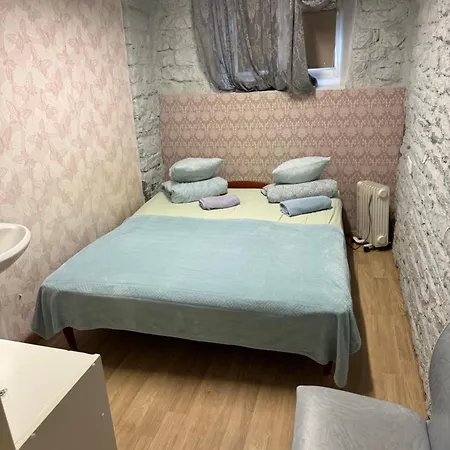 Hostel Sueda *
