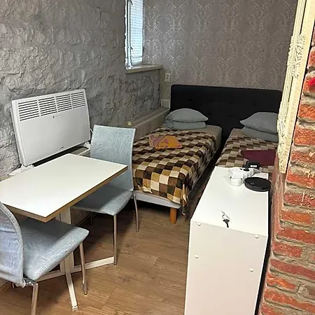 Hostel Sueda
