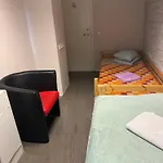 Hostel Sueda